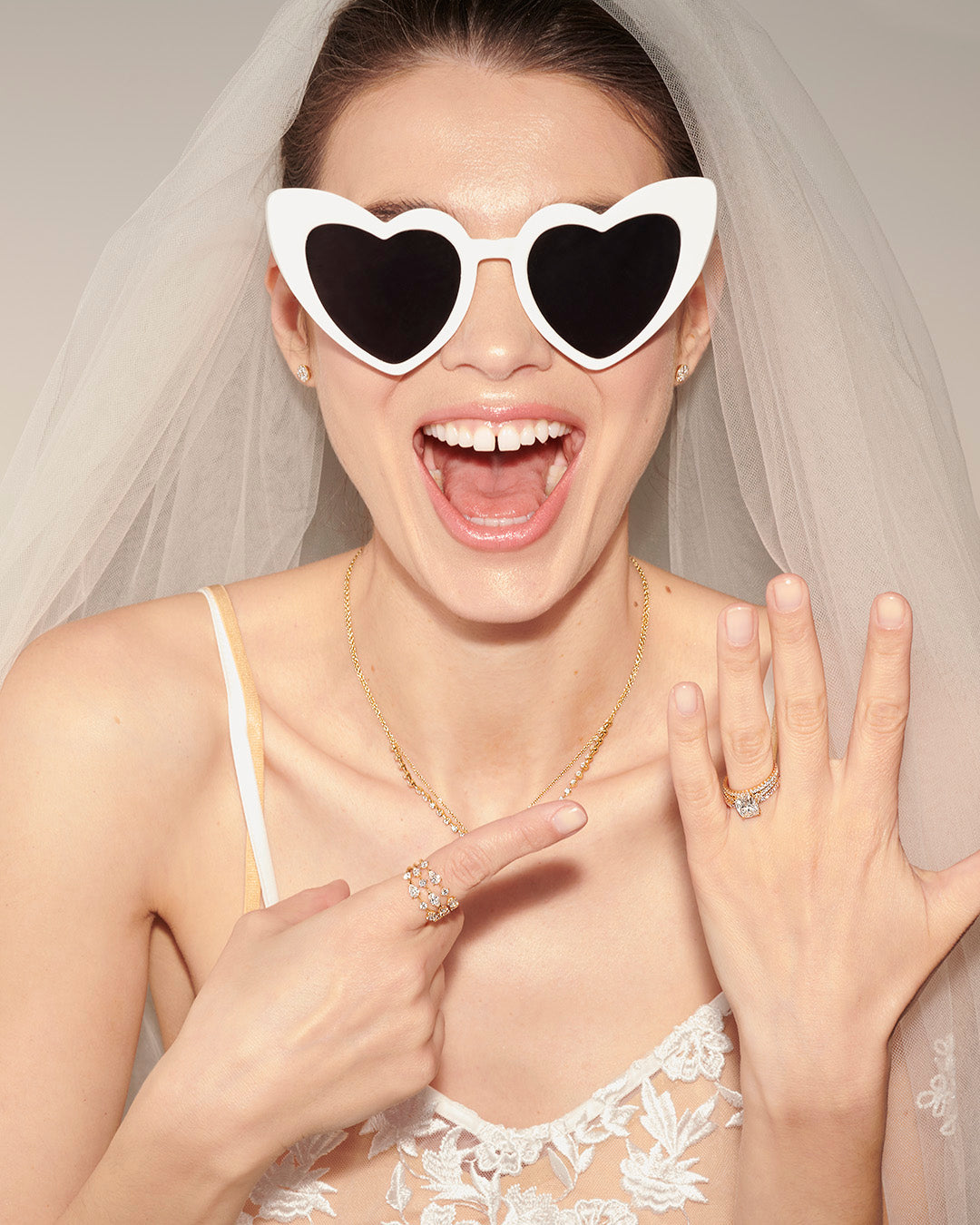 Your Guide to Choosing the Perfect Engagement Ring & Wedding Bands