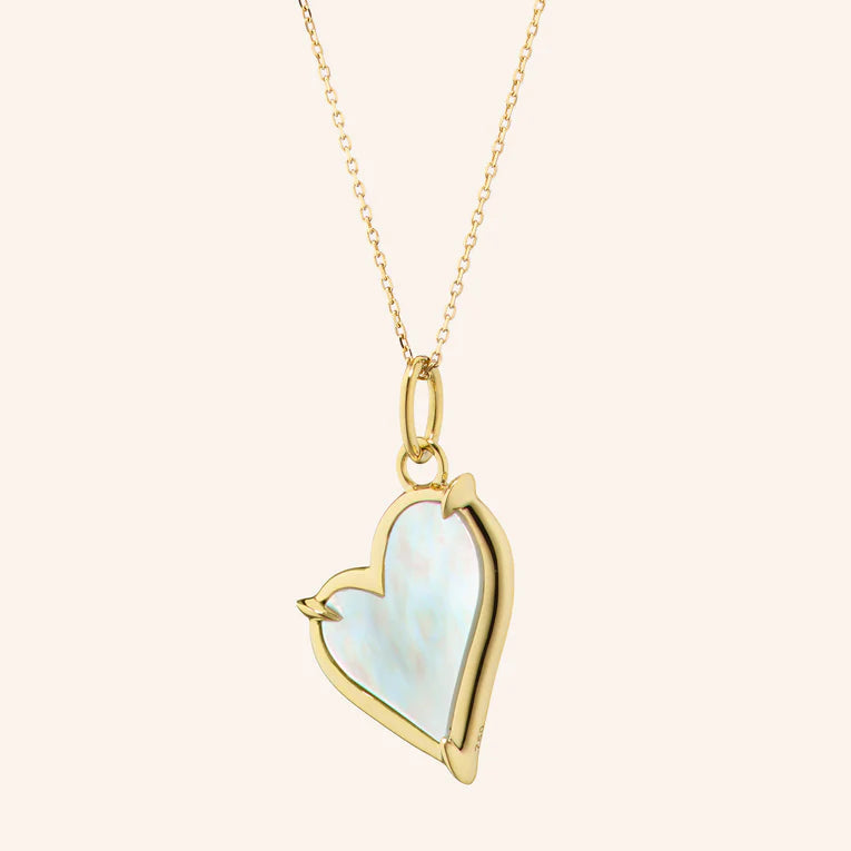 mother of pearl heart pendant in 18ct yellow gold