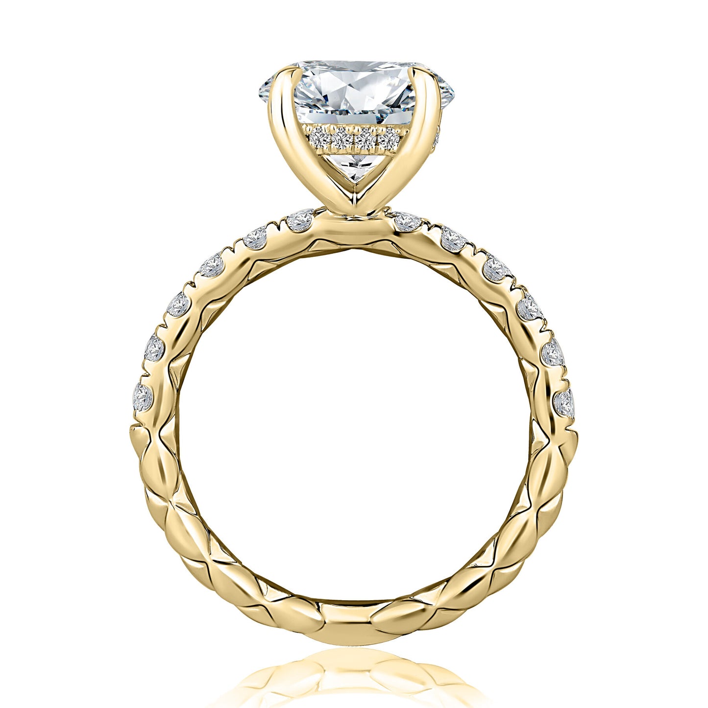 Round Diamond Engagement Ring with Side Stones